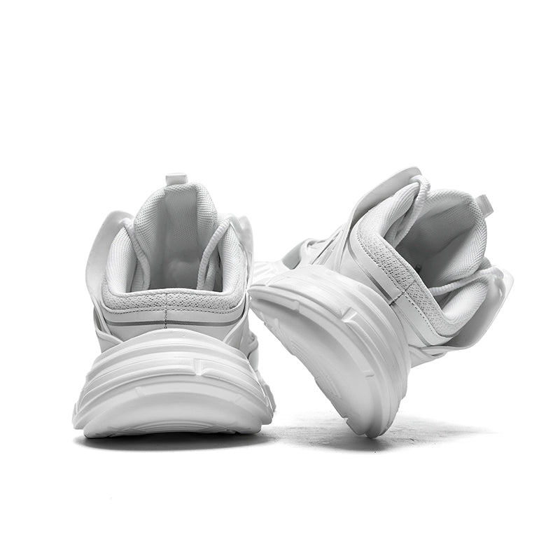 B33 White Sneakers